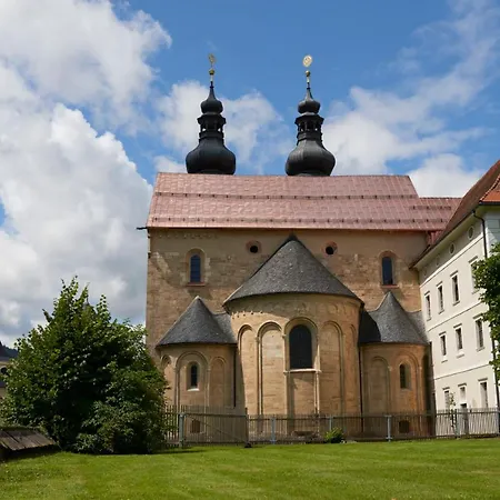 فندق Jufa Stift 4*